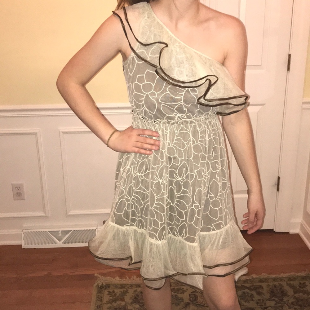 One shoulder Ryu dress